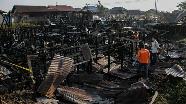 Kebakaran Hanguskan Rumah-Kosan di Palangka Raya