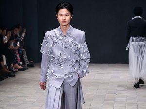 Koleksi Busana Pria HuMAN Wilsen Willim, Alternatif Gender Fluid yang Elegan Koleksi Busana Pria HuMAN Wilsen Willim, Alternatif Gender Fluid yang Elegan