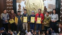 KPU Sahkan Berkas 3 Paslon Pilgub Jakarta