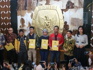 KPU Sahkan Berkas 3 Paslon Pilgub Jakarta
