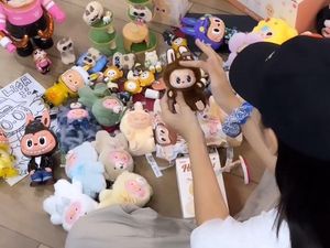 3 Fakta Fenomena Labubu Ciptaan Seniman Hong Kong 3 Fakta Fenomena Labubu Ciptaan Seniman Hong Kong