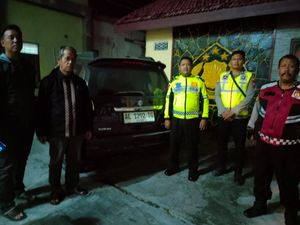 Viral Aksi Tabrak Lari Tewaskan Pemotor di Lamongan Viral Aksi Tabrak Lari Tewaskan Pemotor di Lamongan