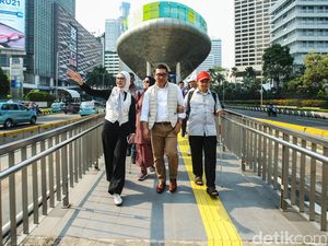 Saat RK Tinjau Halte Tosari Bersama Penyandang Disabilitas Saat RK Tinjau Halte Tosari Bersama Penyandang Disabilitas
