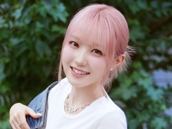 Honda Hitomi IZ*ONE Debut di Girlband Kim Jae Joong SAY MY NAME