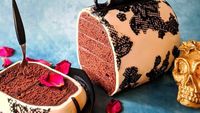 Sayang Dimakan! 10 Tas Cantik Ini Ternyata Terbuat dari Cake