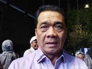 Riza Patria soal Gerakan Anak Abah Tusuk 3 Paslon: Jangan Diikuti Riza Patria soal Gerakan Anak Abah Tusuk 3 Paslon: Jangan Diikuti