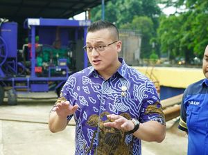 Jakarta Banjir Lagi, Kenneth DPRD DKI: Jangan Buang Sampah Sembarangan! Jakarta Banjir Lagi, Kenneth DPRD DKI: Jangan Buang Sampah Sembarangan!