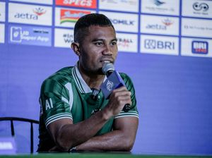 Ardi Idrus Tak Ingin Hilang Fokus Jegal Persib Bandung