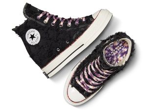 Converse Gandeng Isabel Marant Luncurkan Wedge Sneakers Bergaya Parisian Converse Gandeng Isabel Marant Luncurkan Wedge Sneakers Bergaya Parisian