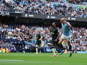 Man City Vs Brentford: Haaland 2 Gol, The Citizens Menang 2-1 Man City Vs Brentford: Haaland 2 Gol, The Citizens Menang 2-1