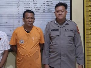 Tampang Panjul Oknum Wartawan Terjaring OTT Pemerasan, Ternyata Eks Polisi Tampang Panjul Oknum Wartawan Terjaring OTT Pemerasan, Ternyata Eks Polisi