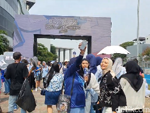 Antusias Penggemar di Konser Super Junior Super Show Spin Off: Halftime Jakarta Antusias Penggemar di Konser Super Junior Super Show Spin Off: Halftime Jakarta