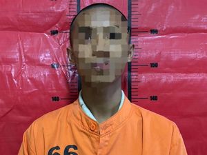 Trio Pelaku Curanmor Dibekuk Usai 9 Kali Beraksi di Sumenep Trio Pelaku Curanmor Dibekuk Usai 9 Kali Beraksi di Sumenep