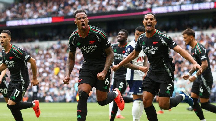 LONDON, ENGLAND - SEPTEMBER 15: Gabriel of Arsenal celebrates the opening goal with William Saliba during the Premier League match between Tottenham Hotspur FC and Arsenal FC at Tottenham Hotspur Stadium on September 15, 2024 in London, England. (Photo by Charlotte Wilson/Offside/Offside via Getty Images)