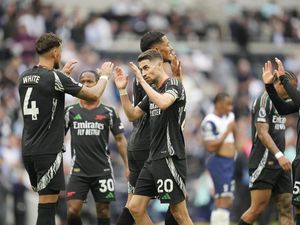Arsenal Buktikan Lagi Pertahanan Tangguhnya Arsenal Buktikan Lagi Pertahanan Tangguhnya