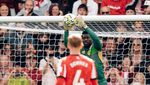 Detik-detik Andre Onana Perdana Gagalkan Penalti di Premier League