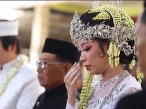 Chukhahaeyo! Perempuan Asal Lamongan ini Dinikahi Pria Korea Selatan