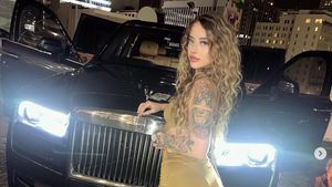 Foto Model Seksi Kontroversial Nyetir Sambil Mabuk Sebabkan 2 Orang Meninggal