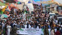 Meriahnya Kirab Maulid Nabi di Surabaya