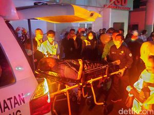 Kebakaran RS Murni Teguh Bandung, Ada Sekuriti Alami Sesak Napas Kebakaran RS Murni Teguh Bandung, Ada Sekuriti Alami Sesak Napas