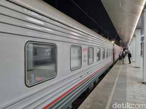 Menjajal Sleeper Train di Rusia, 8 Jam Perjalanan Klasik St Petersburg-Moskow Menjajal Sleeper Train di Rusia, 8 Jam Perjalanan Klasik St Petersburg-Moskow