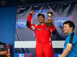 TCR Asia Series 2024: Umar Abdullah Juara Pro Class di Buriram