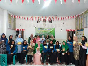Dosen FKM UMI Makassar Latih Warga Olah Labu Kuning-Atasi Stunting di Gowa Dosen FKM UMI Makassar Latih Warga Olah Labu Kuning-Atasi Stunting di Gowa