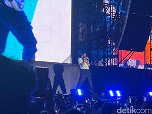 Lagu Kisah Klasik Buka Konser Sheila On 7 di Medan Lagu Kisah Klasik Buka Konser Sheila On 7 di Medan