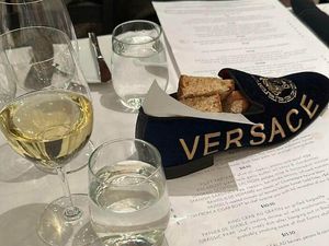 10 Makanan Aneh dan Mengecewakan yang Disajikan Restoran Mewah