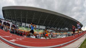Aksi Lalu Zohri Pecahkan Rekor Lari PON