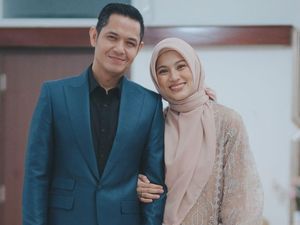 Video: Cerita Dude Harlino Sering Dikasih Referensi Skincare oleh Alyssa Video: Cerita Dude Harlino Sering Dikasih Referensi Skincare oleh Alyssa