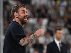 De Rossi Balas Komentar Totti: Semua Pelatih adalah Kambing Hitam