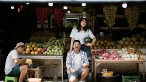 Keseruan Dustin Tiffani Pre-Wedding di Pasar hingga Makan Es Krim