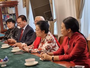 Megawati Ajak Rusia Kerja Sama Riset Gunung Api Bawah Laut Megawati Ajak Rusia Kerja Sama Riset Gunung Api Bawah Laut
