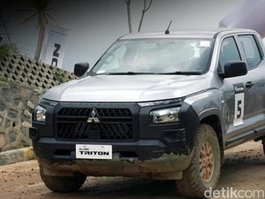 Nggak Cuma Kotor-kotoran, Mitsubishi Triton Juga Asyik Diajak Mejeng di Jalan Nggak Cuma Kotor-kotoran, Mitsubishi Triton Juga Asyik Diajak Mejeng di Jalan