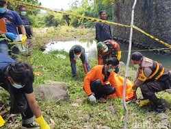 Usut Penyebab Kematian Mayat dalam Karung di Tasik, Polisi Lakukan Autopsi