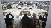 Indahnya Masjid Raya Baiturrahman Aceh yang Jadi Tujuan Wisata Religi