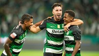 Hingga pekan kelima Liga Portugal, Sporting CP berada di puncak klasemen dengan 15 poin usai meraih lima kemenangan, termasuk 2-0 atas Porto awal bulan ini. Foto: Getty Images/Eurasia Sport Images