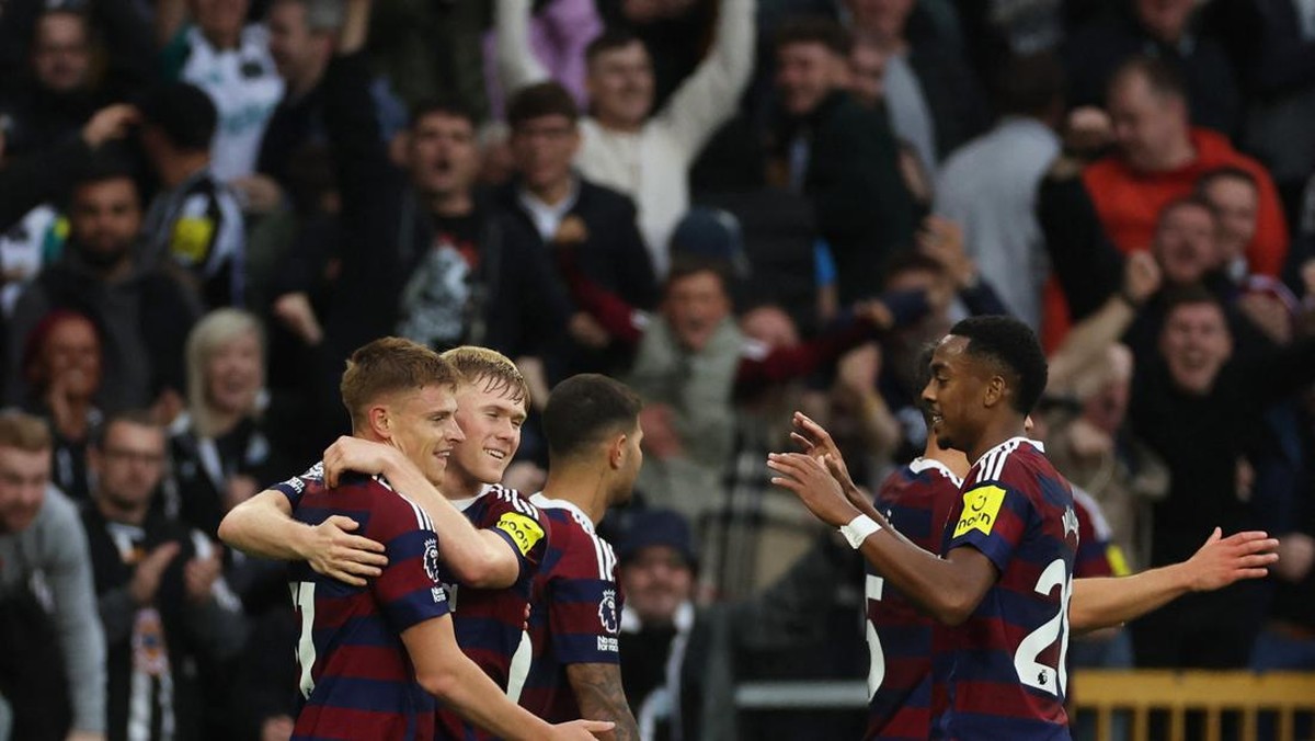 Newcastle United naik ke posisi tiga besar klasemen Liga Inggris (Action Images via Reuters/Paul Childs)