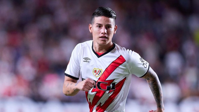 MADRID, SPAIN - 2024/09/16: James Rodriguez of Rayo Vallecano seen in action during the 2024/2025 La Liga EA Sports week 5 football match between Rayo Vallecano and CA Osasuna at Estadio de Vallecas. Final score: Rayo Vallecano 3:1 CA Osasuna. (Photo by Federico Titone/SOPA Images/LightRocket via Getty Images)