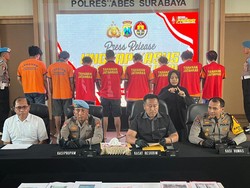 10 Bandit Jalanan Pelaku Pencurian Motor-Mobil di Surabaya Diringkus