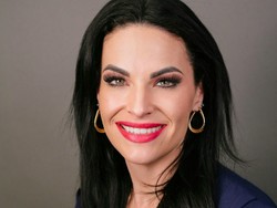 Kisah Brittany Lacayo Pemilik Lidah Terlebar di Dunia