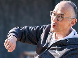 Bos Yamaha Diserang Pisau oleh Putrinya Sendiri!