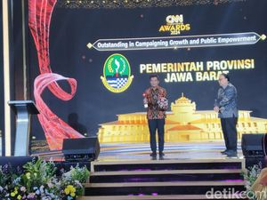 CNN Indonesia Beri Penghargaan 12 Kabupaten/Kota Terinovatif di Jabar