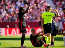 Dani Olmo alami cedera hamstring saat Barcelona hadapi Valencia pada Minggu (15/9) (Getty Images)