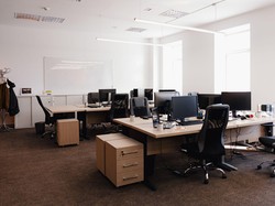 8 Tips Menjaga Kelembapan di Ruang Kantor