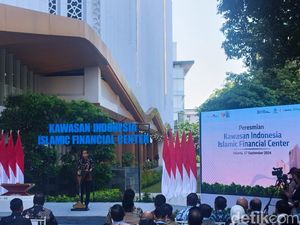 Jokowi Resmikan Islamic Financial Center buat Genjot Ekonomi Syariah