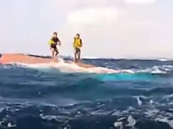 Mati Mesin, Kapal Angkut Sembako dan Buah Tenggelam di Gili Meno