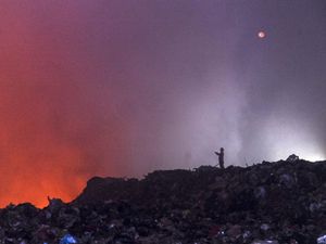 Polda Banten Bentuk Satgas Terpadu Antisipasi Kebakaran Sampah di TPA