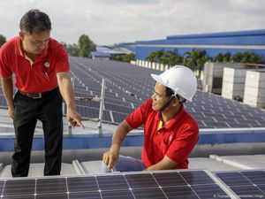 Perang Dagang dengan AS, China Bidik Afrika Pasarkan Panel Surya